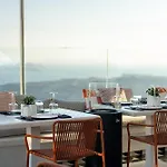 Sun Rocks Boutique - Caldera View & Sunset Dining Experience