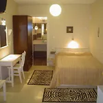 Sun Rocks Boutique - Caldera View & Sunset Dining Experience