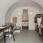 Sun Rocks Boutique - Caldera View & Sunset Dining Experience