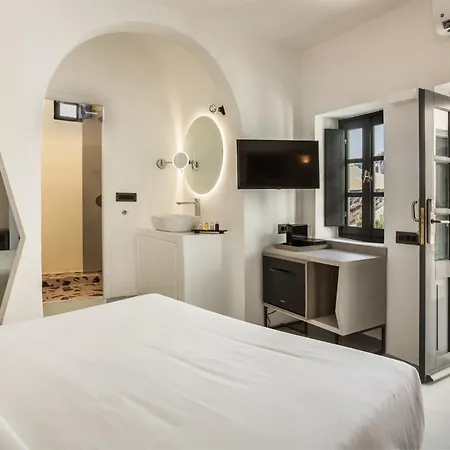 Sun Rocks Boutique - Caldera View & Sunset Dining Experience 3* Firostefani