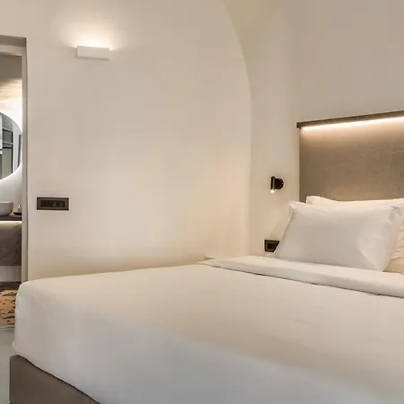 Hotel Sun Rocks Boutique - Caldera View & Sunset Dining Experience