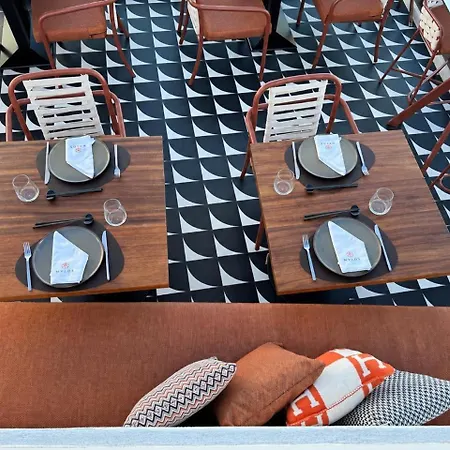 Sun Rocks Boutique - Caldera View & Sunset Dining Experience Hotel Firostefani
