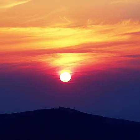 Sunset Hotel 3*