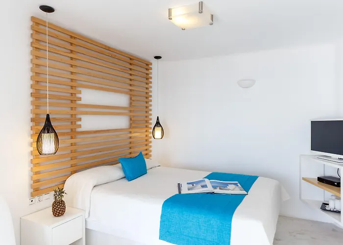 Hotel Sun Rocks Boutique Firostefani