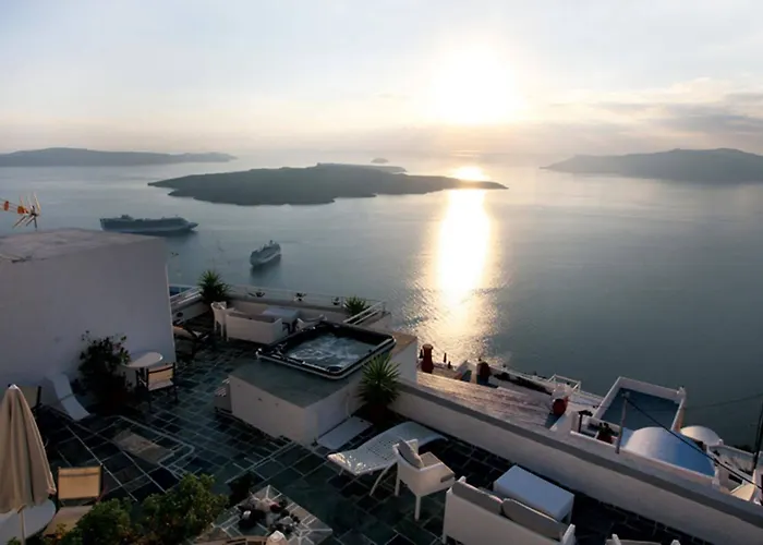 Sun Rocks Boutique Firostefani