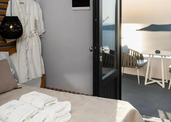 Sun Rocks Boutique 3*