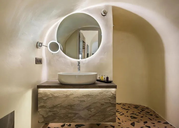 Sun Rocks Boutique Hotel Firostefani