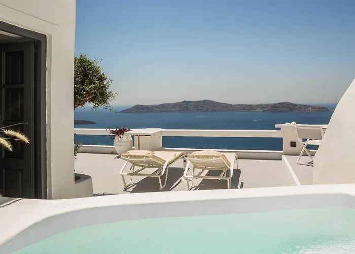 מלון Sun Rocks Boutique - Caldera View & Sunset Dining Experience