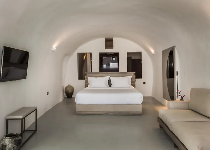 Sun Rocks Boutique Hotel 3*