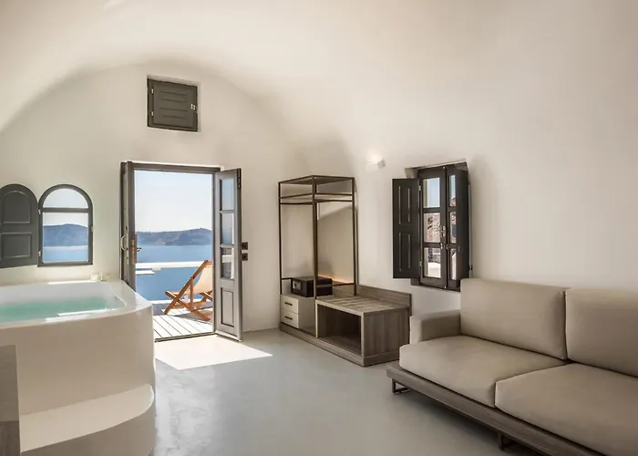 Sun Rocks Boutique Hotel Firostefani