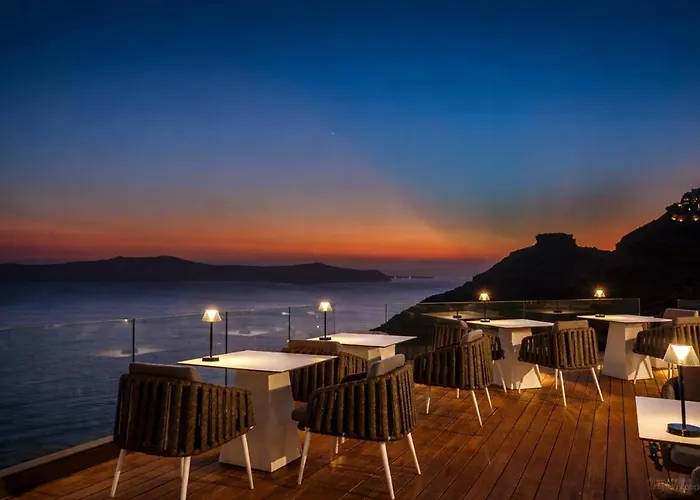 Sun Rocks Boutique - Caldera View & Sunset Dining Experience 3*