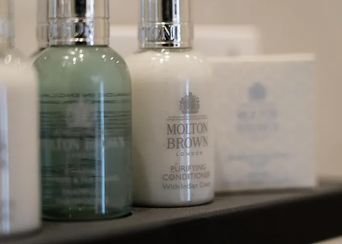 Sun Rocks Boutique - Caldera View & Sunset Dining Experience פירוסטפני