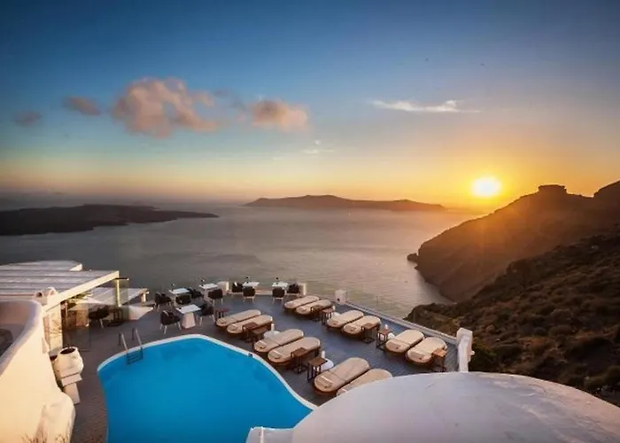 Sun Rocks Boutique Firostefani