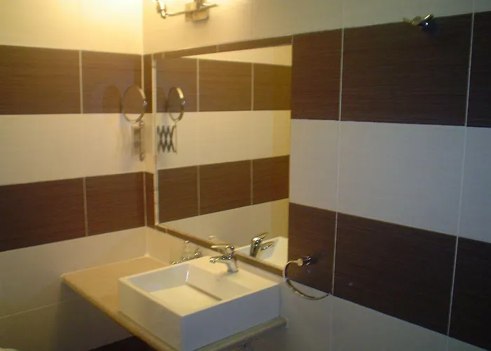 Sun Rocks Boutique Hotel Firostefani