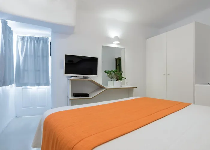 Hotel Sun Rocks Boutique Firostefani