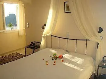 Sun Rocks Boutique Hotel Firostefani