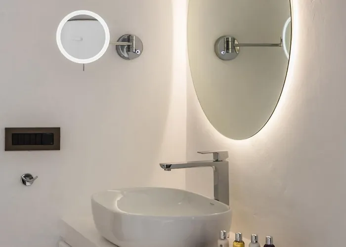 Sun Rocks Boutique Firostefani