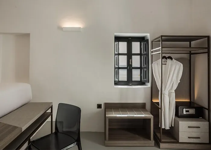 Sun Rocks Boutique Hotel 3*