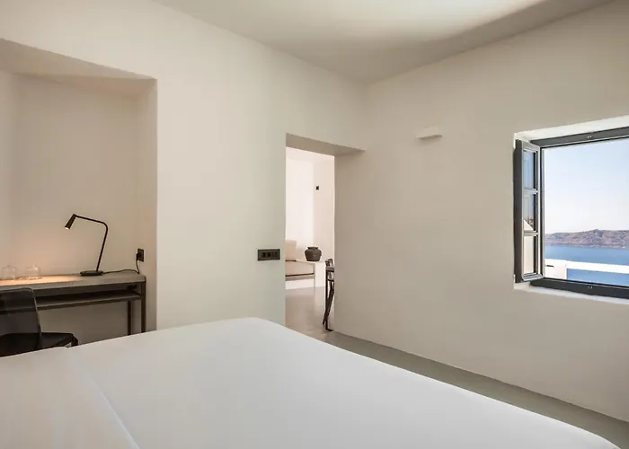 Sun Rocks Boutique Hotel 3*