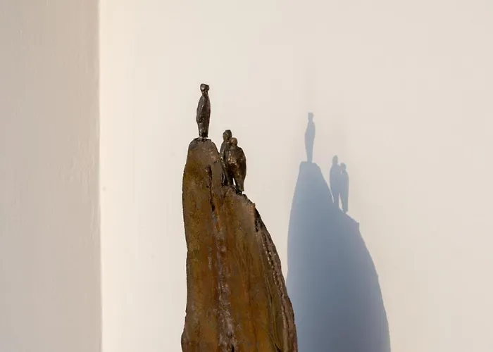 Sun Rocks Boutique 3* Firostefani